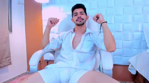 Alejo  online show from February 11, 2025, 8:42 pm