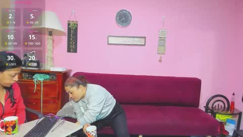 Snapshot of alejita_smithh chatting on September 10, 2025, 12:27 pm zoe and Kataleya online show from September 10, 2025, 12:27 pm