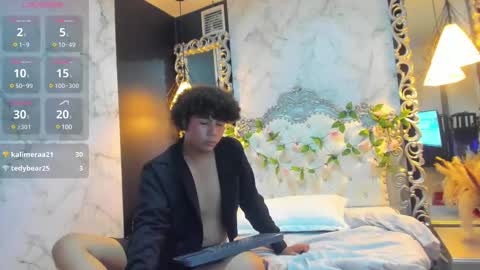Snapshot of alejofoxx18 chatting on February 6, 2025, 1:38 am Alejandro or Alejo online show from February 6, 2025, 1:38 am
