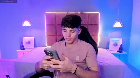 ALejoo Saenz online show from February 15, 2026, 7:51 am