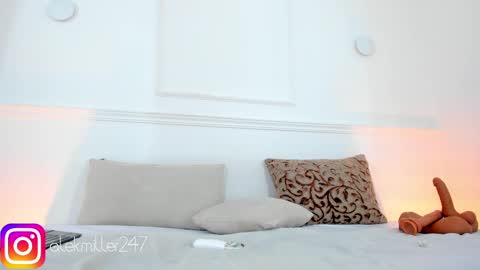 Snapshot of aleksandra_miller chatting on March 10, 2025, 3:30 pm Aleksandra online show from March 10, 2025, 3:30 pm