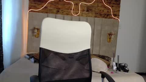 alektra_bryce online show from September 9, 2025, 8:30 pm