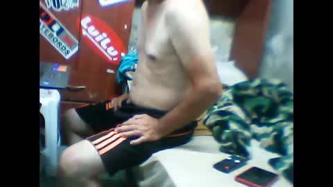 Snapshot of alemaorico chatting on February 27, 2025, 12:32 am rico online show from February 27, 2025, 12:32 am