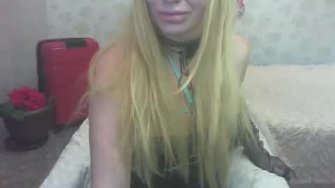 Snapshot of alenablack chatting on December 3, 2024, 11:02 pm Luly online show from December 3, 2024, 11:02 pm