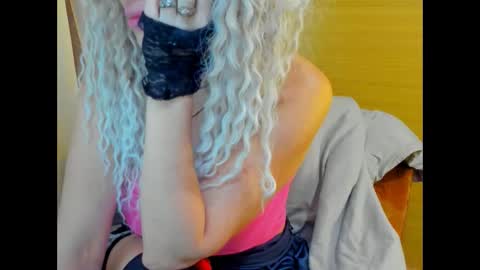 Snapshot of alenablack chatting on February 12, 2026, 1:22 am Luly online show from February 12, 2026, 1:22 am