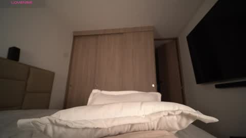 Ales online show from April 5, 2026, 4:20 am