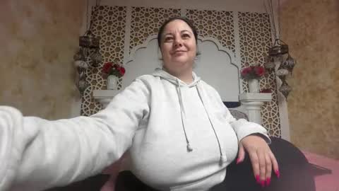 alesha_arabian_ online show from February 18, 2026, 5:36 am
