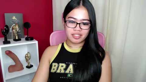 alesha_vibe_me online show from April 17, 2026, 10:02 pm