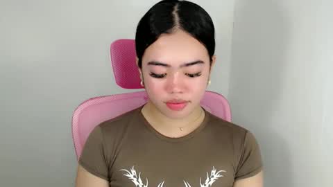 Snapshot of alesha_vibe_me chatting on May 23, 2026, 5:17 pm alesha_vibe_me online show from May 23, 2026, 5:17 pm