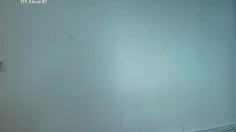 alesia02 online show from April 27, 2026, 2:59 pm