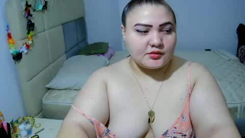Snapshot of alesia_jones01 chatting on June 20, 2026, 5:43 am Alesia jones01 online show from June 20, 2026, 5:43 am