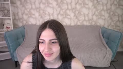 alesiadessmond online show from June 18, 2026, 7:07 pm