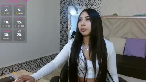 Snapshot of alesiia_tay chatting on May 19, 2026, 12:00 pm alesiia_tay online show from May 19, 2026, 12:00 pm