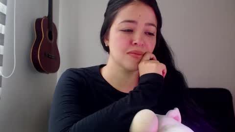 Aleska online show from October 8, 2025, 2:47 pm