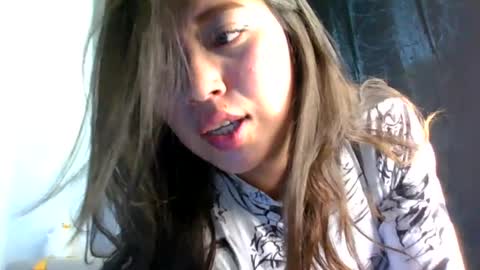 Snapshot of aleska_dollx chatting on June 2, 2026, 10:23 pm QUEEN OFF MILk IM BACK 15 NOV online show from June 2, 2026, 10:23 pm