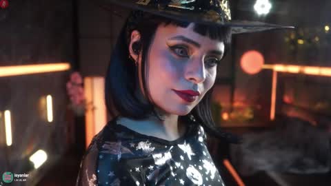 Alessa Goreng online show from November 1, 2025, 7:43 am