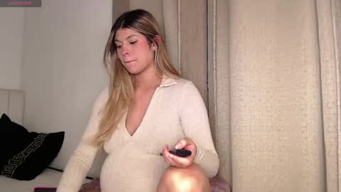 Alessandra Bloom online show from May 18, 2026, 9:15 am