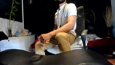 ALESSANDRO  WYE online show from October 31, 2025, 2:23 am