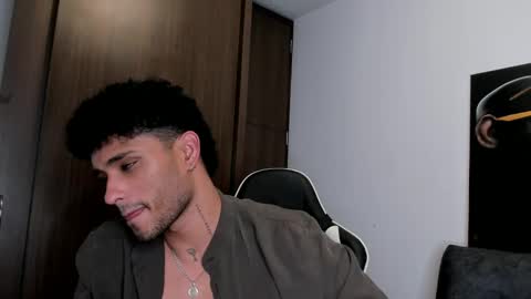 Alessandro Vanni online show from March 9, 2025, 5:33 am