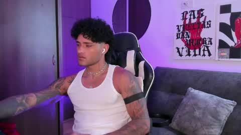 Alessandro Vanni online show from April 14, 2026, 2:12 pm