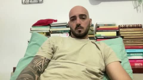 alessandromori91 online show from April 9, 2026, 8:25 pm