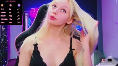 alessiacroft online show from March 8, 2026, 5:22 am