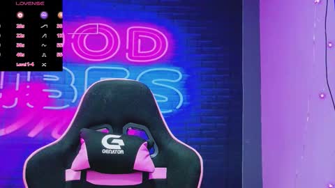 alessiacroft online show from March 12, 2026, 6:19 am