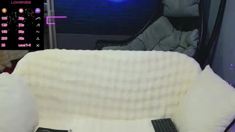 alessiacroft online show from March 30, 2026, 4:13 am