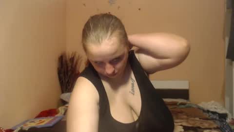Snapshot of alessianeyl chatting on July 14, 2026, 2:05 am Alessia online show from July 14, 2026, 2:05 am