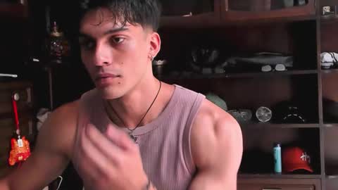 alessio Vale online show from March 12, 2026, 6:47 pm