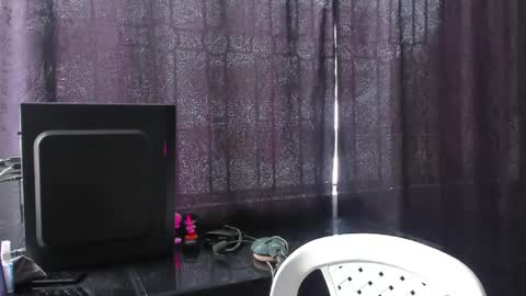 alessio Vale online show from April 19, 2026, 5:23 pm