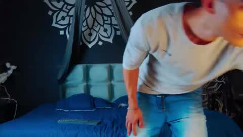 Alessio online show from December 19, 2025, 12:12 pm