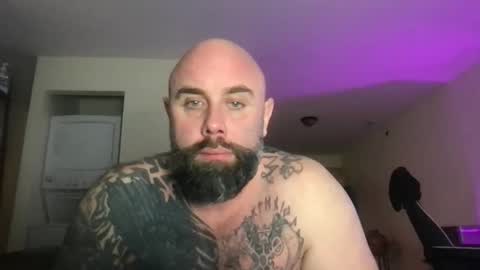 Snapshot of alesterwhite chatting on February 9, 2026, 12:36 am alesterwhite online show from February 9, 2026, 12:36 am