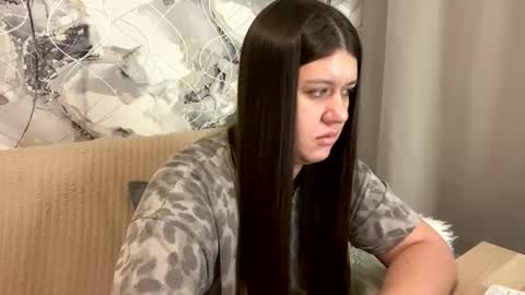 Snapshot of aletta_oushen chatting on February 4, 2025, 5:12 pm Aletta Oushen online show from February 4, 2025, 5:12 pm