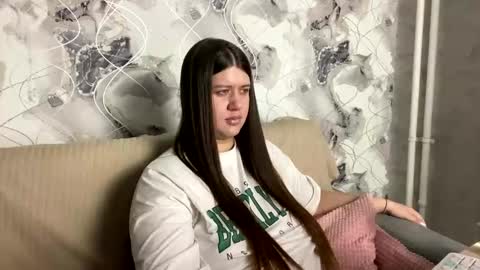 Snapshot of aletta_oushen chatting on February 12, 2025, 1:59 pm Aletta Oushen online show from February 12, 2025, 1:59 pm