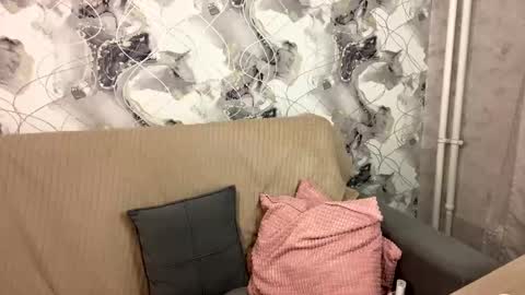 Snapshot of aletta_oushen chatting on February 13, 2025, 2:20 pm Aletta Oushen online show from February 13, 2025, 2:20 pm