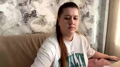 Snapshot of aletta_oushen chatting on February 20, 2025, 9:22 am Aletta Oushen online show from February 20, 2025, 9:22 am