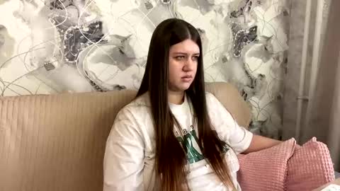 Snapshot of aletta_oushen chatting on February 28, 2025, 11:03 am Aletta Oushen online show from February 28, 2025, 11:03 am