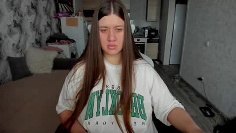 Snapshot of aletta_oushen chatting on November 13, 2025, 10:03 am Aletta Oushen online show from November 13, 2025, 10:03 am