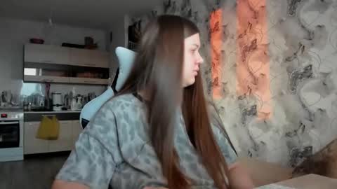 Snapshot of aletta_oushen chatting on November 19, 2025, 9:53 am Aletta Oushen online show from November 19, 2025, 9:53 am