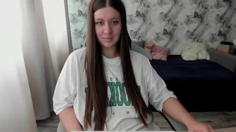 Aletta Oushen online show from July 4, 2026, 9:04 am