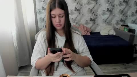 Aletta Oushen online show from July 8, 2026, 9:36 am