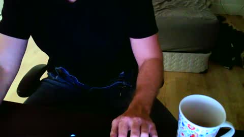 alex42696969 online show from October 4, 2025, 2:09 am