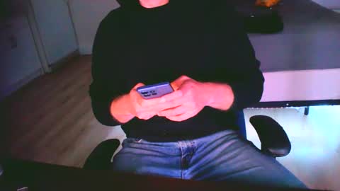 alex42696969 online show from May 7, 2026, 1:11 am
