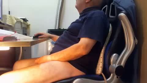 Snapshot of alex47100 chatting on February 22, 2025, 11:02 am alex47100 online show from February 22, 2025, 11:02 am