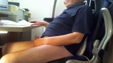 Snapshot of alex47100 chatting on March 5, 2025, 8:54 am alex47100 online show from March 5, 2025, 8:54 am