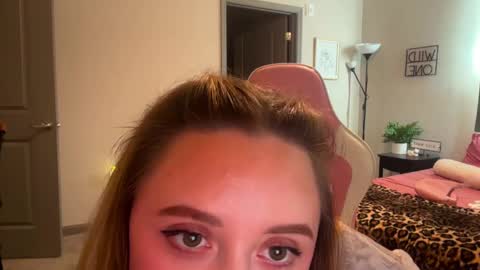 Snapshot of alex499990 chatting on January 3, 2025, 4:59 pm alex  online show from January 3, 2025, 4:59 pm