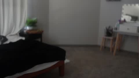 Snapshot of alex499990 chatting on February 17, 2025, 8:15 pm alex  online show from February 17, 2025, 8:15 pm