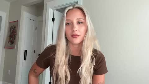 Snapshot of alex499990 chatting on September 17, 2025, 5:47 pm alex  online show from September 17, 2025, 5:47 pm