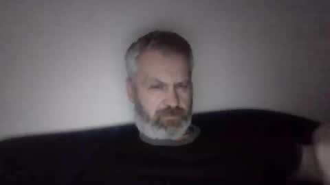 Snapshot of alex80581 chatting on April 29, 2026, 9:43 pm Alexey online show from April 29, 2026, 9:43 pm